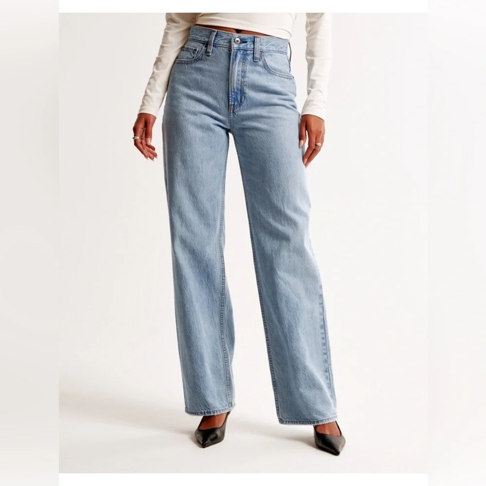 Abercrombie & Fitch Women's High Rise Jeans - Light Blue - Picture 2 of 12